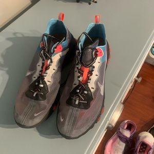 React element 87 solar red
